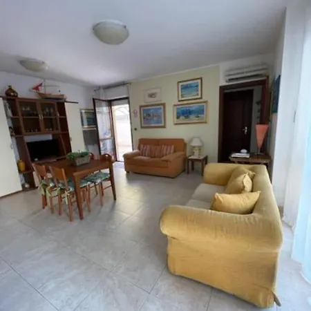 Civico 8bis Casa Vacanze Holiday home *